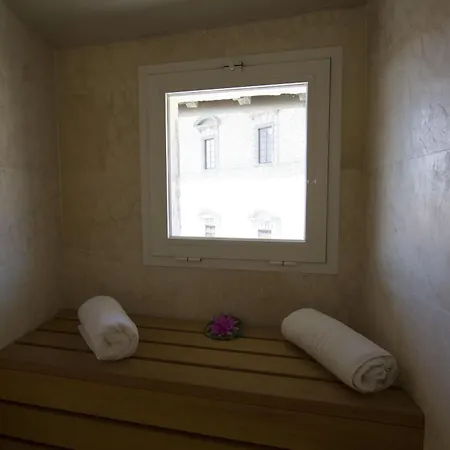 Cortona Suite