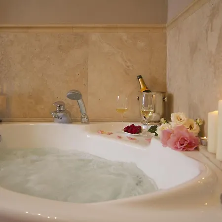 Cortona Suite Bed & Breakfast 3*